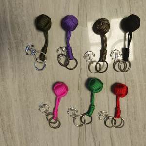 Llavero esférico de autodefensa al aire libre, cuerda de paracaídas tejida a mano, llavero con puño de mono, venta al por mayor - Product Image 4