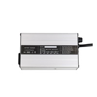 42V 43V 48V 54.6V 58.8V 72V Batterie Au Lithium Ebike Chargeur 2A 3A 4A 5A 6A 10A avec Prise Différente