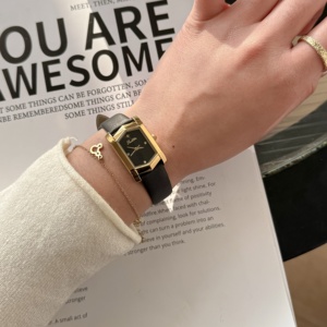 Montre-bracelet pour <span class=keywords><strong>femme</strong></span> Scottie 9851, style rétro de luxe, mouvement à quartz étanche, bracelet en cuir véritable, cadeau - Product Image 4