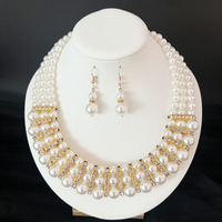 Ensemble collier ras-de-cou et boucles d'oreilles en fausses perles à 3 couches, style Old Money Quiet Luxury, avec strass et plusieurs rangs, bijoux de mariage pour femme