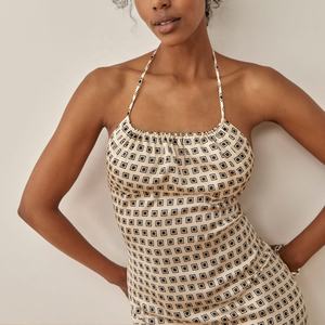 Vestido de noche ajustado con espalda descubierta para mujer, estampado de seda - Product Image 3