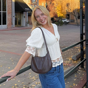 Chemise à manches courtes décontractée à col en V en dentelle écologique tricotée d'été avec détail de nœud devant et coupe ample - Product Image 4