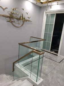 Barandilla de cristal interior moderna para escaleras, porche, edificio de oficinas, resistente al agua, envío rápido, instalación DIY, fácil de personalizar - Product Image 3