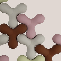 Canapé de loisirs trois places en tissu de design italien pour hôtel, villa, parc, bureau – Solutions de mobilier d'entreprise et de design