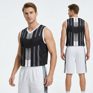 Uniforme de Baloncesto Personalizable y Transpirable 100% Poliéster, Diseña el Nombre de tu Equipo, Secado Rápido, Opción de Tallas Grandes, Precio de Fábrica - Product Image 1