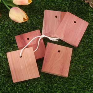 Pendentif Décoratif en <span class=keywords><strong>Copeaux</strong></span> de Bois de Cèdre <span class=keywords><strong>Rouge</strong></span> pour la Maison, Anti-Mites, Anti-Odeurs, Parfum Naturel Durable, Anti-Insectes, Désodorisant - Product Image 4