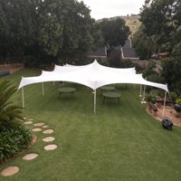 Tentes extensibles en PVC avec poteaux en aluminium imperméables 10x10M, tentes de fête et de mariage de forme libre pour 50 à 100 personnes, utilisables en toutes saisons