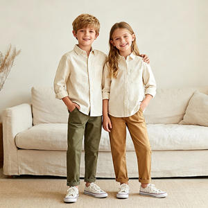 Petite commande en gros de chemises pour enfants en <span class=keywords><strong>lin</strong></span> et coton, couleur neutre, haut pour garçon, chemises à boutons, pantalons, t-shirt vintage pour tout-petits à boutons sur le devant - Product Image 2