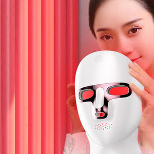 Masajeador Facial Portátil Mini con Luz Multicolor para Reducir la Grasa Excesiva y Aclarar las Manchas, con Batería USB Tipo-C de 500 mAh - Product Image 2