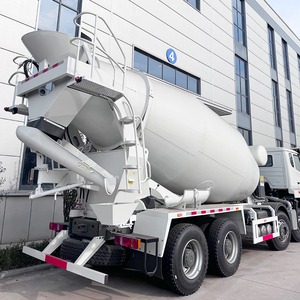 Camion malaxeur à béton Sinotruk Howo Nx 371Hp 8X4 12Cbm avec pompe, camion de transport de ciment, directement de l'usine - Product Image 2