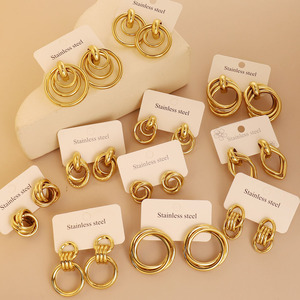 Aros de Acero Inoxidable Chapados en Oro al por Mayor MW, Pendientes de Aro Geométricos con Colgante de Oro de 18K, Joyería Fina para Mujer - Product Image 1