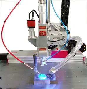 ماكينة لحام الألياف 1500 واط و2000 واط و3000 واط، ماكينة لحام بالليزر 5-axis سهلة التشغيل الأوتوماتيكية، وحدة بطارية الليثيوم