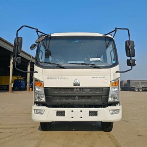 China Howo 4X2 2 Rpw Cabin Fence Cargo Truck 3 Tons 5 Tons Light Truck for Sale - Product Image 2