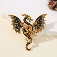 Broche dragon en émail vintage Broche strass ptérosaure Dragon volant Broche personnalisée Ailes de dragon Badge pour hommes femmes Bijoux