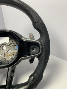 Volante Deportivo de Fibra de Carbono y Cuero para las Series F20/F22/F30/F32/F36/F80/F82 M2/M3/M4 - Product Image 2