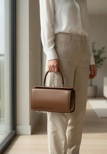Bolso de mano de cuero más vendido para mujer con estilo elegante y diseño artesanal duradero disponible a buen precio - Product Image 5