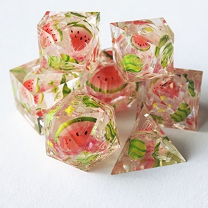 Ensemble de dés DND personnalisés sur le thème des fruits pour le jeu de table TRPG Dungeons&<span class=keywords><strong>Dragons</strong></span> COC Accessoires de dés personnalisés D20 en résine faits à la main - Product Image 2