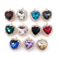 Vente en gros de pierres précieuses colorées cristal diamant breloques pour chaussures accessoire de bricolage pour sabots en métal décorés avec des décorations de chaussures de créateurs