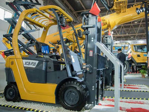 Forklift Teleskopik 3 Ton 7m Merek Terkenal China XC6-3007k dengan Aksesoris Telehandler - Product Image 5