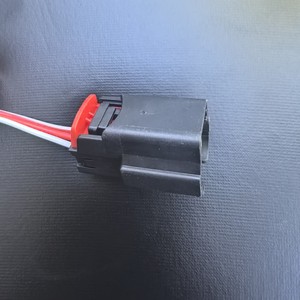 ปลั๊กต่อสำหรับรถยนต์เซ็นเซอร์เรดาร์3ตำแหน่งสำหรับ Buick Chevrolet Toyota Honda Nissan Audi Volkswagen - Product Image 3