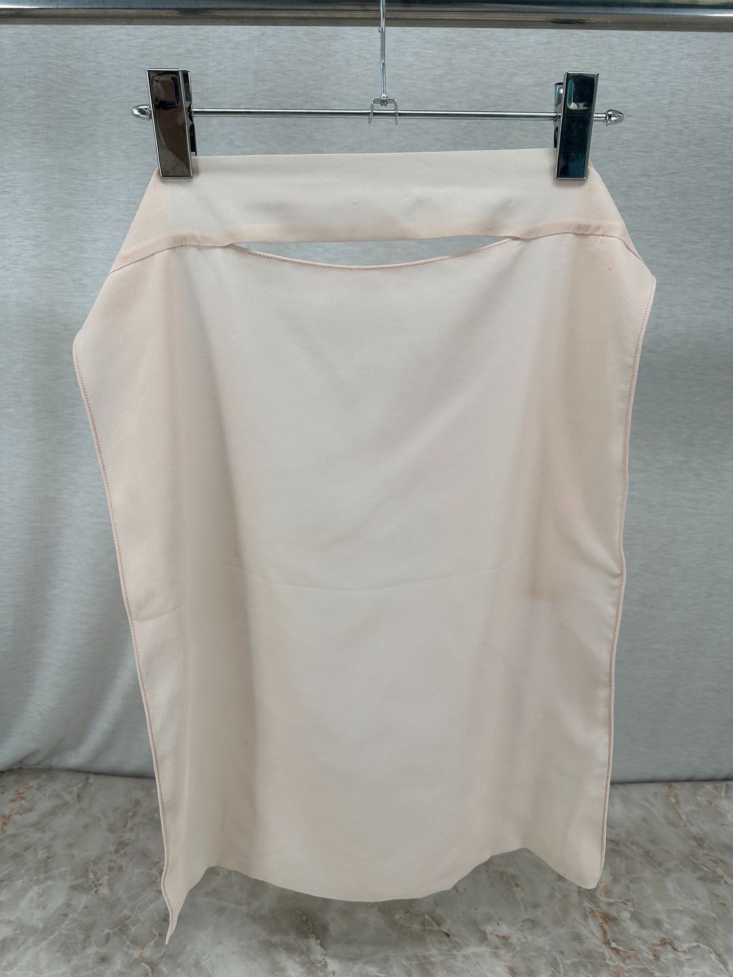 4 beige chiaro