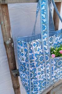 Bolso Tote de Algodón Acolchado Kantha, Reversible, con Estampado Floral, Ecológico, para Compras, Viajes, Bolso de Hombro - Product Image 3