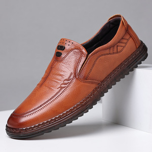 Mocasines Casuales de Cuero para Hombre, Sin Cordones, de Color Sólido, Tacón Bajo, Hechos a Mano con Piel de Vacuno de Primera Capa, Zapatos para Adultos - Product Image 1