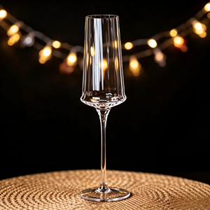 Calice di Lusso Personalizzato Trasparente con Strisce Semplici, in Cristallo, per <span class=keywords><strong>Vino</strong></span> Rosso, con Stelo a Tacco Alto, Stile Country, Fatto a Mano - Product Image 4