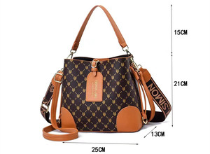 Fashion Good Quality Small <b>Square</b> Chain Women Handbags With Custom Logo Wholesale Handbags - Product Image 6