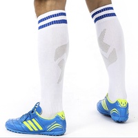 Emballage gratuit de haute qualité Logo personnalisé Sport Soccer Chaussettes Respirant Unisexe Genou Haute Compression Football Grip Chaussettes