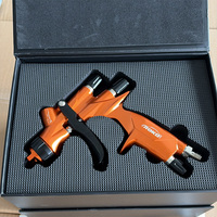 Pistola de Pintura Profesional para Automóviles ROKO Modelo 7800 Ultra con Boquilla de 1.3 mm, Alimentación por Gravedad de 600 ml, Certificación CE, Uso Automotriz en Aluminio