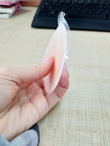 Matte Silicone <strong>Nipple</strong> <strong>Covers</strong> Adhesive <strong>Nipple</strong> <strong>Covers</strong> Invisible Round Silicone <strong>Nipple</strong> <strong>Pasties</strong> - Product Image 4
