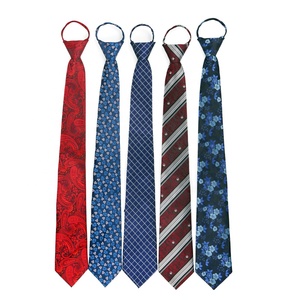 Ensemble cadeau avec Logo personnalisé pour homme, bas <span class=keywords><strong>de</strong></span> gamme, couleur <span class=keywords><strong>bordeaux</strong></span>, 100% <span class=keywords><strong>soie</strong></span>, cravates, 3 pièces - Product Image 4