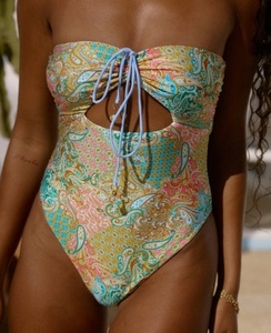 <span class=keywords><strong>Costume</strong></span> <span class=keywords><strong>intero</strong></span> personalizzato di lusso per le donne <span class=keywords><strong>costume</strong></span> da bagno <span class=keywords><strong>senza</strong></span> <span class=keywords><strong>spalline</strong></span> di controllo pancia costumi da bagno sfacciato copertura Monokini costumi da bagno - Product Image 1