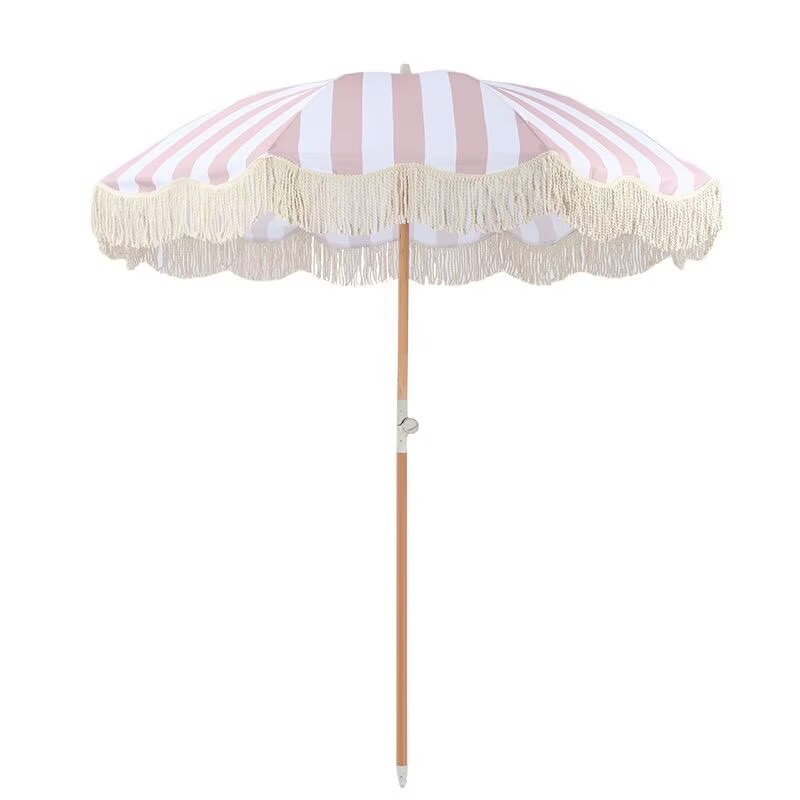 parapluie à pompon en bois
