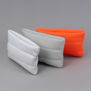 Borsa Organizer Cosmetica Imbottita Personalizzata in Neoprene, Pochette a Bolle per Trucchi e Prodotti di Bellezza, Borsa da Toilette - Product Image 6