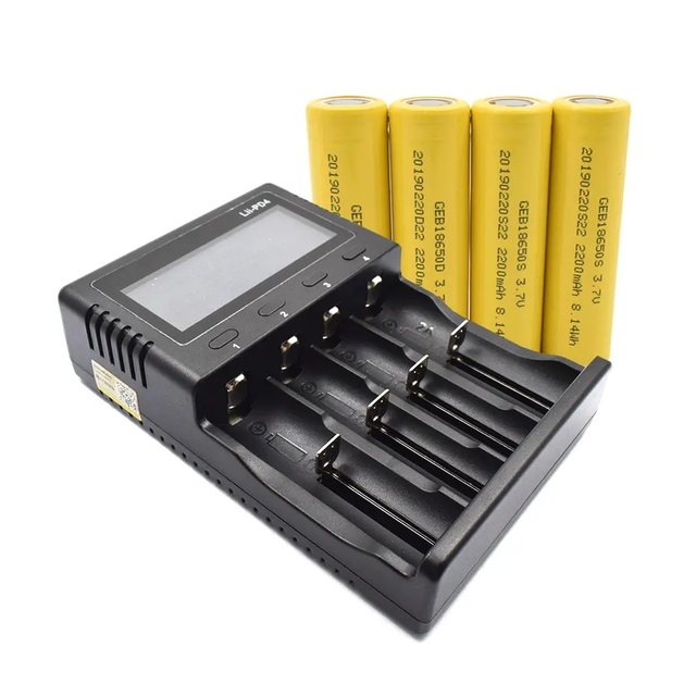 GEB High Quality 4-slot Multi-function Charger With LCD Display Li-Ion Smart 4 Charger for 18650 26650 Battery Cells