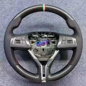 Volant en fibre de carbone pour Maserati, poignée en cuir, garniture drapeau italien, boutons de commande multifonctions, direct - Product Image 1