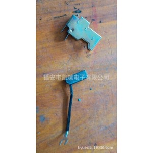 Diesel Generator Carbon Brush Holder Assembly J204 <b>Copper</b> Material For Excitation <b>Slip</b> Ring Use - Product Image 1