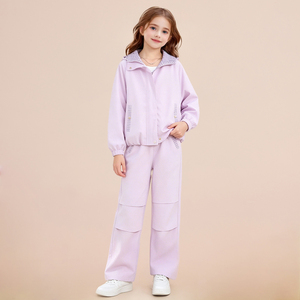 Conjunto de dos piezas para niña, chaqueta con capucha de manga larga y pantalones cargo, ropa deportiva informal para niñas - Product Image 5
