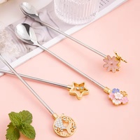 Ensemble de cuillères plaquées or, coffret cadeau cuillère et fourchette, acier inoxydable 304, manche long exquis, motif fleur de cerisier et étoile, cuillère à café