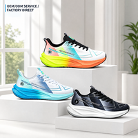 Chaussures de course pour hommes Série Gradient 2026 – Baskets respirantes en maille Fly-knit avec semelle souple ondulée / Vente directe usine OEM ODM