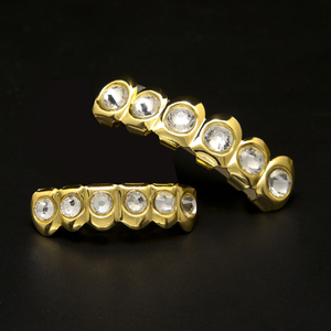 Moins cher Prix Hiphop Or Couleur Dents Grillz Top & Bottom Grill Set Avec Grand <span class=keywords><strong>Diamant</strong></span> Rond Cuivre <span class=keywords><strong>Dentaire</strong></span> Grillz Set - Product Image 3
