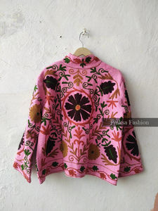 Chaqueta Suzani de Terciopelo de Algodón Hecha a Mano |   Abrigo de Invierno Estilo Bohemio para Mujer |   Textil Indio Ecológico Bordado a Mano - Product Image 6