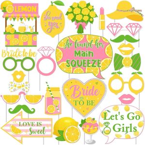 24 Piezas de Decoraciones para Despedida de Soltera con Temática de Limón, Accesorios para Fotomatón 'She Found Her Main Squeeze', Artículos para Fiesta Cítrica - Product Image 1