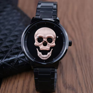 Montre-bracelet à quartz pour homme en acier inoxydable, cadran crâne 3D sculpté, verre saphir, style punk tendance et hip-hop, vente en gros - Product Image 1