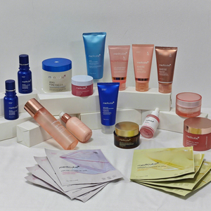 En stock: Limpiador facial de colágeno en ampolla, suero y mascarilla peel-off - Product Image 1