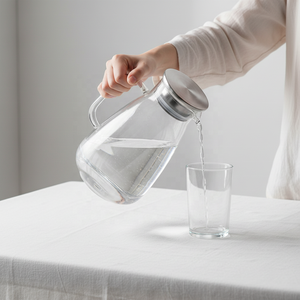 Carafe en <span class=keywords><strong>verre</strong></span> transparent en gros, 1L ou 2L au choix, grande capacité, en borosilicate résistant <span class=keywords><strong>à</strong></span> la chaleur avec poignée pour hôtels et restaurants - Product Image 5