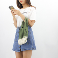 2023 Großhandel Korean Mini Folding Plissee Tasche Damen handtasche Simple Casual Style Open Closure Portable Two