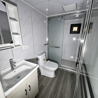 Villa préfabriquée moderne de luxe de 40 pieds sur 20 pieds, 2 à 5 chambres, maison conteneur pliable et extensible, mini-supermarché mobile, bureau, bâtiment